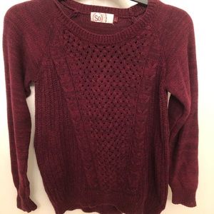 Maroon sweater 💗